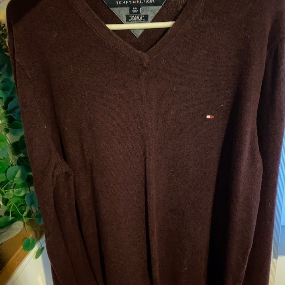 Tommy Hilfiger Maroon V-Neck Pima Cotton Cashmere Sweater